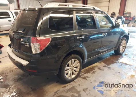 2011 Subaru Forester 2.5X Touring z USA, uszkodzony, nr VIN JF2SHAGC4BH745203